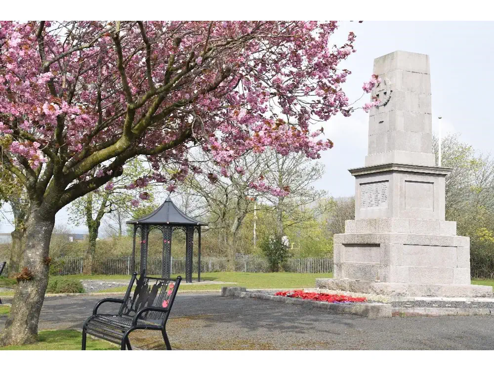 Askam and Ireleth Cenotaph. Askam and Ireleth Cenotaph picture.